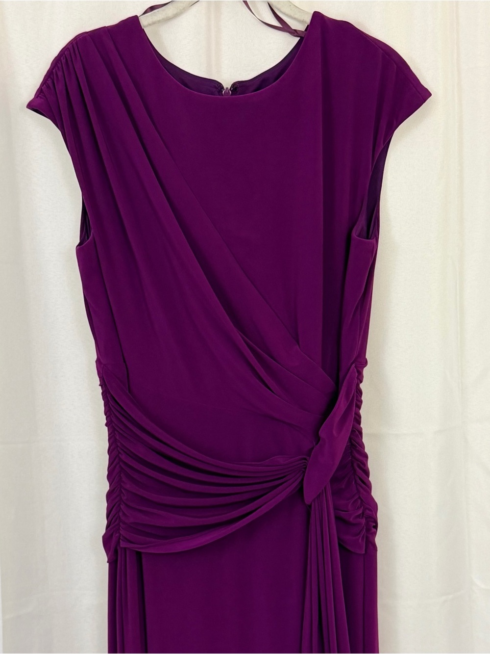 Betsy Adam’s Elegant Sleeveless Wine Maxi High Neck w/Body-con Ruching 12 NWT - Picture 5 of 11